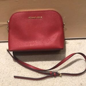 Michael Kors Cross bad red, like new